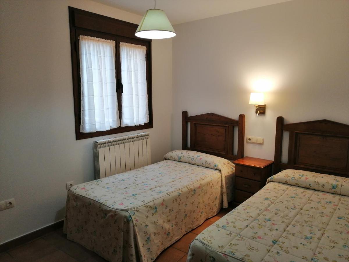 Apartamentos Mobison Salinas de Bielsa Esterno foto